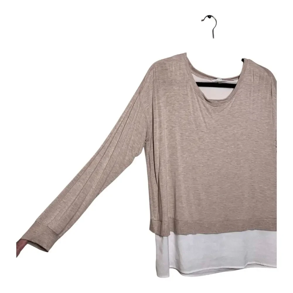 CALVIN KLEIN LAGON LOOK LONG SLEEVE SPLIT BACK TOP CREAM AND WHITE SIZE S